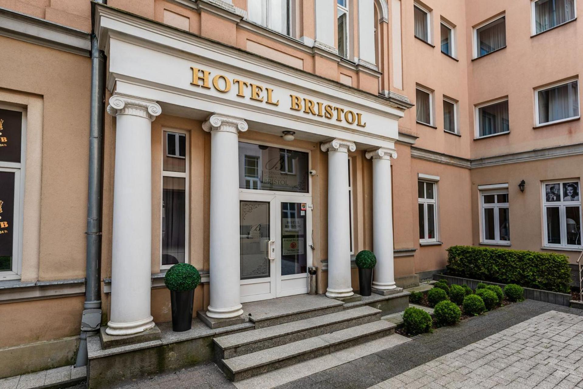 קילצה Hotel Bristol מראה חיצוני תמונה