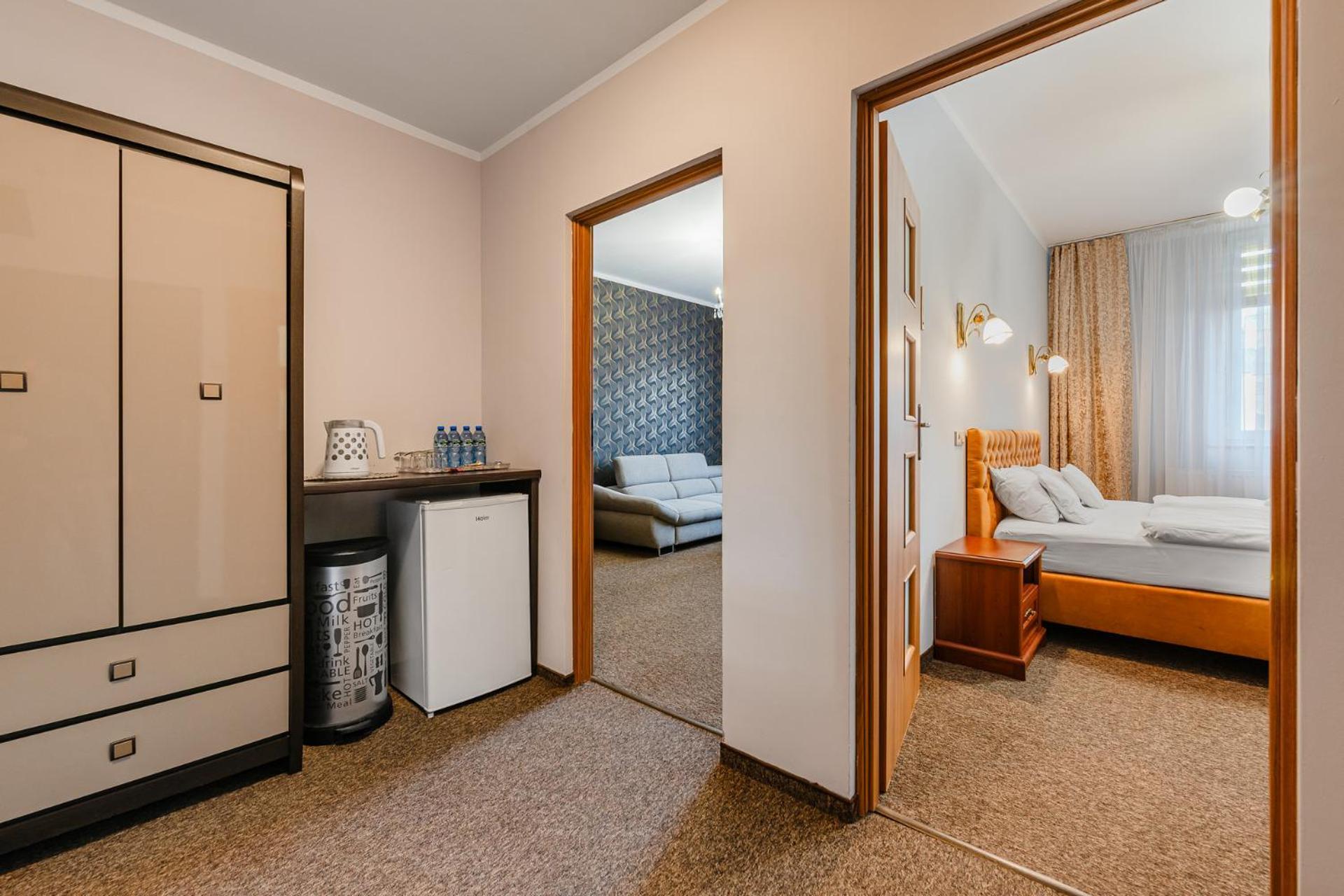 קילצה Hotel Bristol מראה חיצוני תמונה