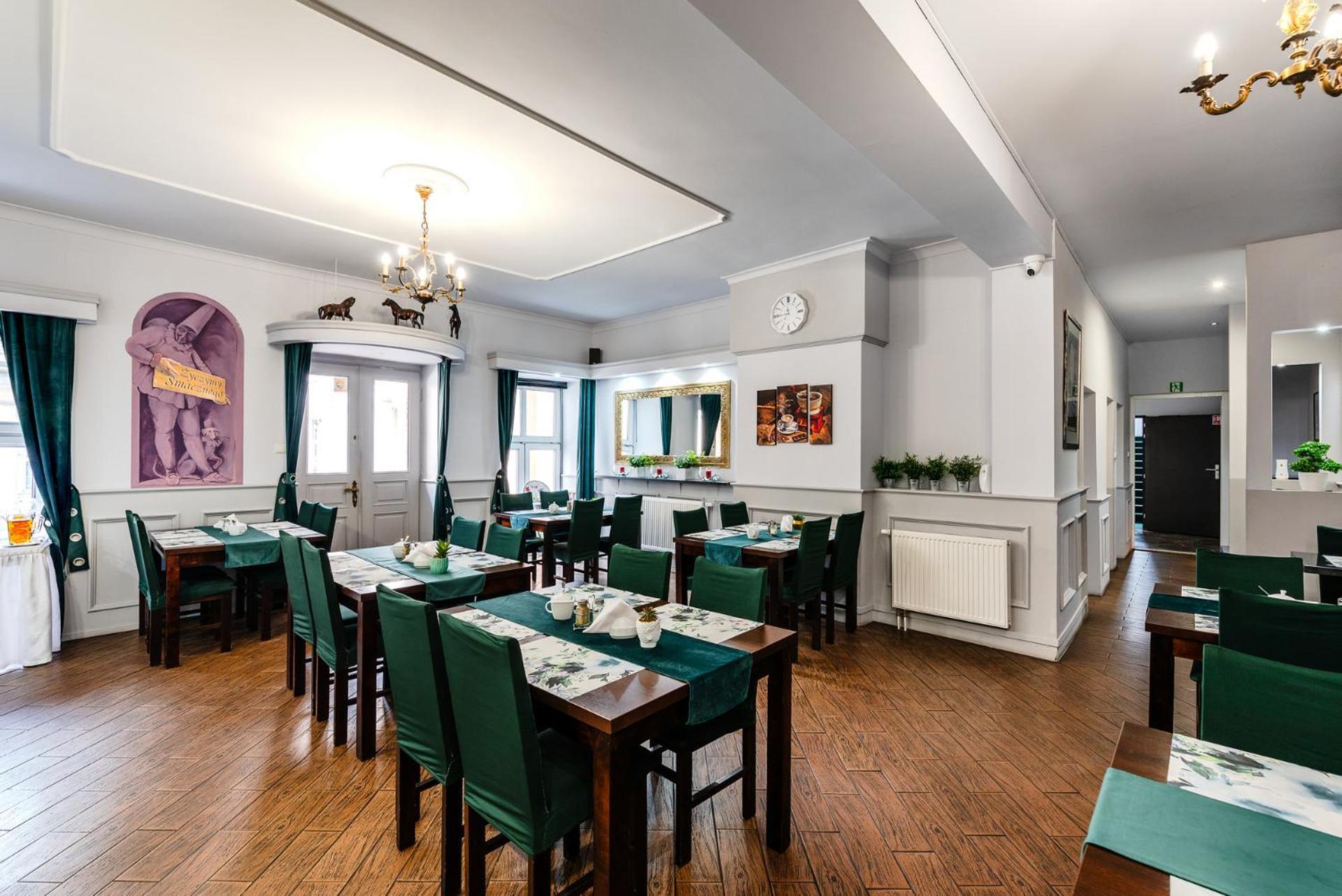 קילצה Hotel Bristol מראה חיצוני תמונה
