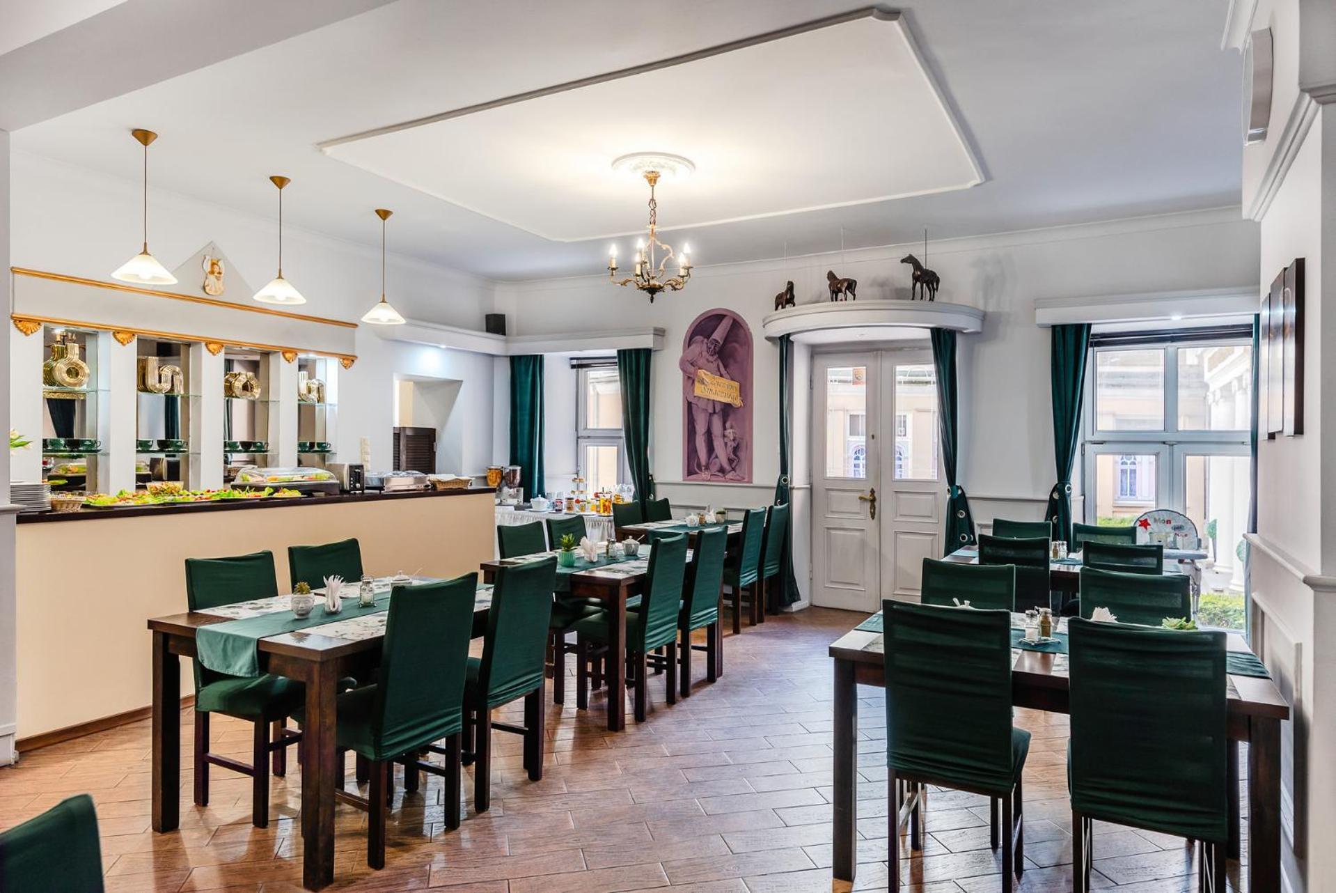 קילצה Hotel Bristol מראה חיצוני תמונה
