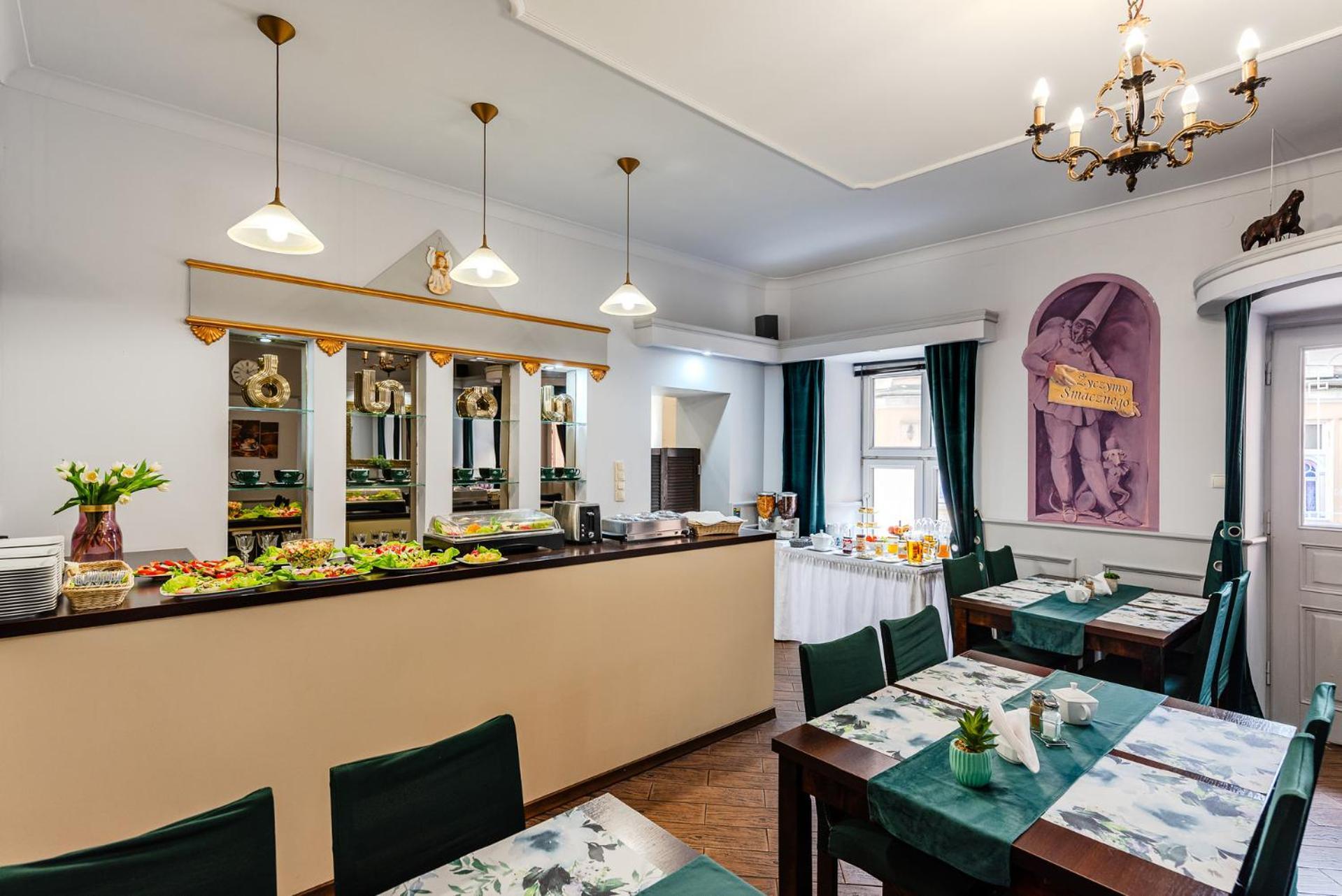 קילצה Hotel Bristol מראה חיצוני תמונה